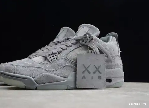 KAWS x Jordan 4“ Air Cool Grey”930155-003 930155-003 0706